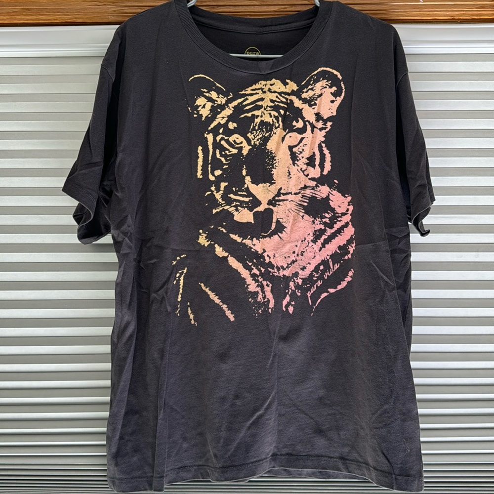 Pura Vida Tee